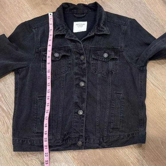 Abercrombie & Fitch Distressed Faded Black Denim Jacket - Picture 3 of 8